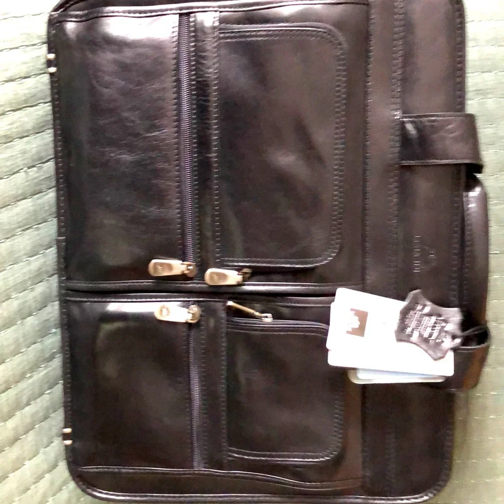 15.6 Laptop/tablet briefcase MANCINI LEATHER - New on case
